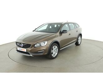 volvo v60 cross country 2.0 d3 momentum