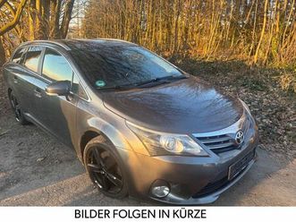toyota avensis combi 2,2-l-d-4d executive*sehrgepflegt*