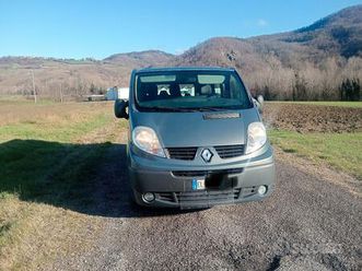 renault trafic 2.0dci 9 posti