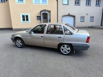 OPEL KADETT opel-kadett-e-stufenheck
