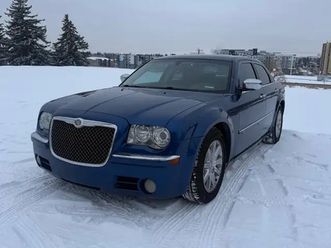 CHRYSLER 300 SERIES 2010-chrysler-300-hemi