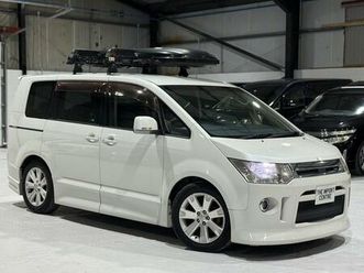 roadest 2.4 petrol auto 8 seater ulez