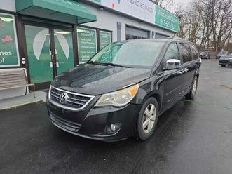 used 2013 volkswagen routan sel premium
