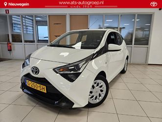 toyota aygo 1.0 vvt-i x-play limited apple carplay/android auto navigatie, org nl en 1e eigenaar