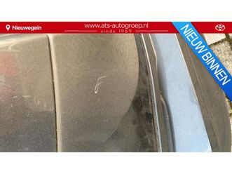 toyota c-hr 1.8 hybrid style , dode hoek detectie, pdc,