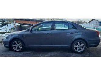 toyota avensis 2,2 d-cat linea sol