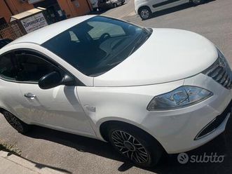 lancia y 30th anniversario