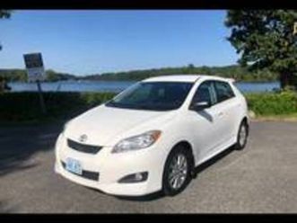 2010 toyota matrix - 4cyl gas saver!!