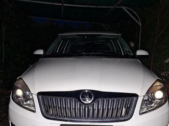 skoda roomster 1.6 tdi 90cv (ok neopatentati) - co