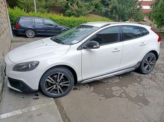 v40 ii 2012 cross country 1.6 d2 kinetic