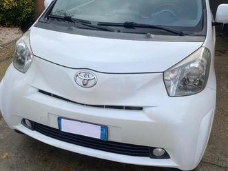 toyota iq in splendide condizioni
