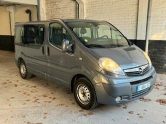 ② opel vivaro//passager/climatisation/diesel — opel — 2ememain