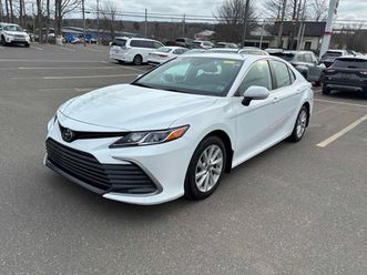 toyota camry * le * carfax * без първоначална вноска