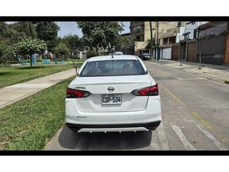 nissan versa advance 2023 único dueño 30,000 kms lima