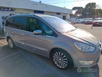 ford galaxy con gancio traino