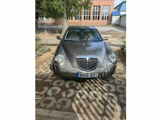lancia thesis 2.4 jtd 20v executive (automata)
