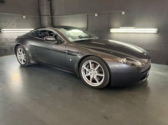 aston martin v8 vantage 4.3 v8 380ch boite mécanique