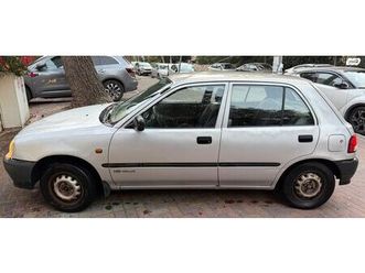 dlx אוט׳ האצ'בק 5 דל 1.3 (84 כ״ס)