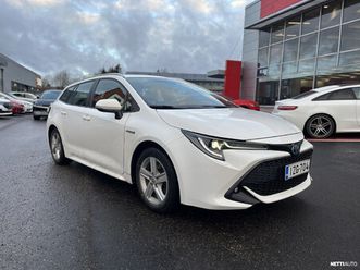 touring sports 2,0 hybrid active edition // acc / 2x renkaat / smart entry / navi / bi-led //