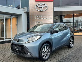 toyota aygo x - 1.0 vvt-i mt play stoelverw lm-velgen ad-cruise apple/android bi-tone camera bluetooth