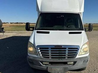 2009 freightliner sprinter step van