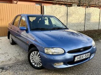 ford escort 1.6 16v clx (tuscany) szervokormány vonóhorog 2db gyári kulcs