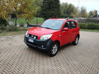 4x4 automatico gomme 4 stagioni doppi fari