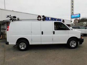 2022 chevrolet chevy express 2500