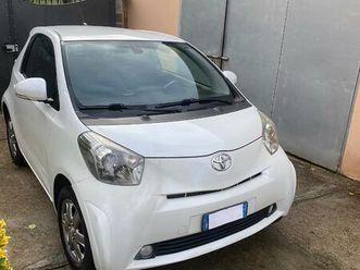 toyota iq in splendide condizioni