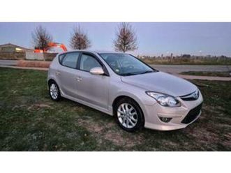 ② hyundai i 30 1.6 diesel bj 2011 141000km — hyundai — 2ememain