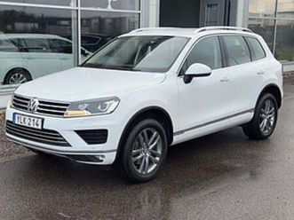 volkswagen touareg 3.0 v6 tdi bmt 4m (p-värm, drag, kampanj 4,45%)