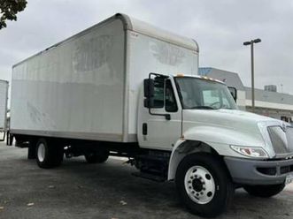 2019 international 26ft box truck high cube