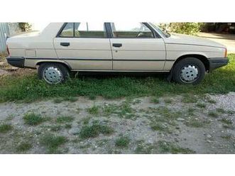1983 renault 9 beige automatique, 3 vitesses conduite à g...