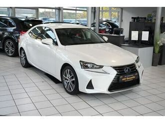 lexus is 300h sport led navi gr.sj. koža servisna ambilight 1.vl. top, 2020 god.