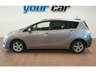 toyota verso navi drag kamera halvskinn skatt 1520 år få äg