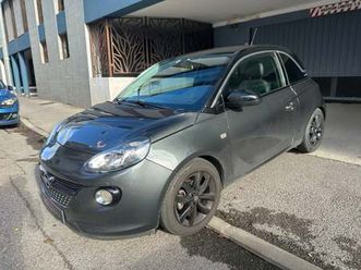 opel adam 1.4 twinport 87 ch s/s black edition apple carplay