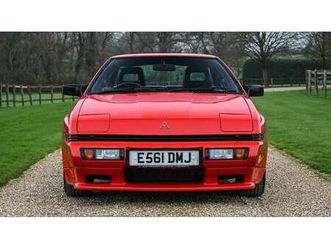 1988 mitsubishi starion rouge manuel, 5 vitesses conduite...
