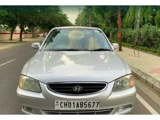 hyundai accent executive cng 2010