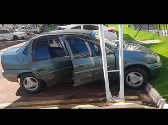 sedan gl 1.6 mpfi 4p