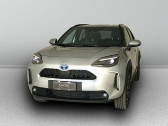 toyota yaris cross 1.5h gr sport black sky fwd 116cv e-cvt del 2024 usata a mosciano sant'angelo