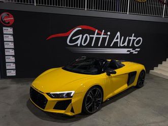r8 2ª serie r8 spyder v10 quattro s tronic performance