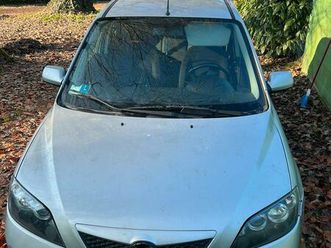 mazda 2 hatchback 2006