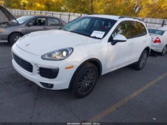 porsche cayenne ≫ 2016 • 25 000 лв. • id