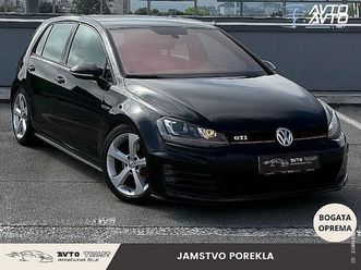 volkswagen golf 2.0 gti edition. gretje sedežev. velika navigacija
