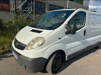 opel vivaro lang