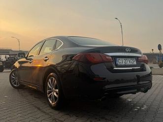 vand sau schimb infiniti q70 2015 dezmir