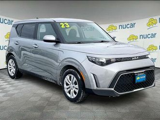 used 2023 kia soul lx