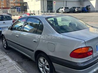 toyota avensis 1.6 16v linea luna