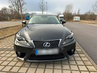 lexus is300h