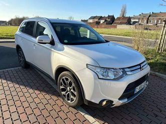 outlander 2.2 di-d 4wd touch edition